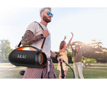 AKAI WaveStormer, tragbarer Bluetooth Lautsprecher IPX6 wasserdicht, 110W RMS, Bluetooth 5.3, Akku, LED Lichteffekt